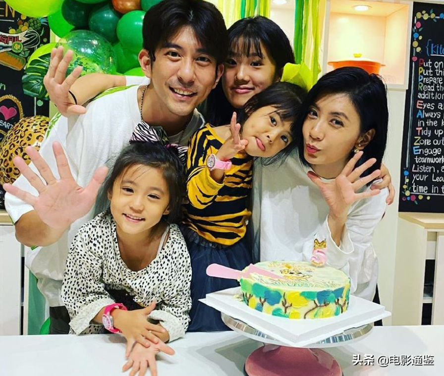 修杰楷三个宝贝又出镜，修思羽越发古灵精怪，5岁咘咘成焦点