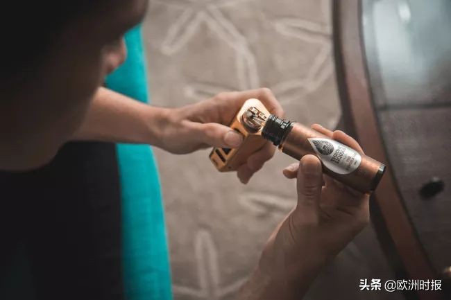中国人发明的电子烟欧美卖得最好，是什么让它的诱惑“致命”？