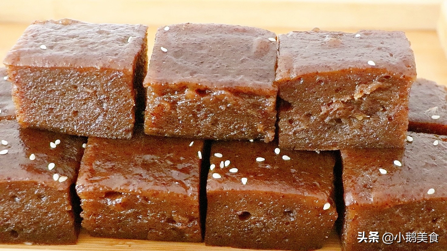 广式早点红枣糕，一拌一蒸2步搞定，冰凉香甜Q弹，夏天最爱它