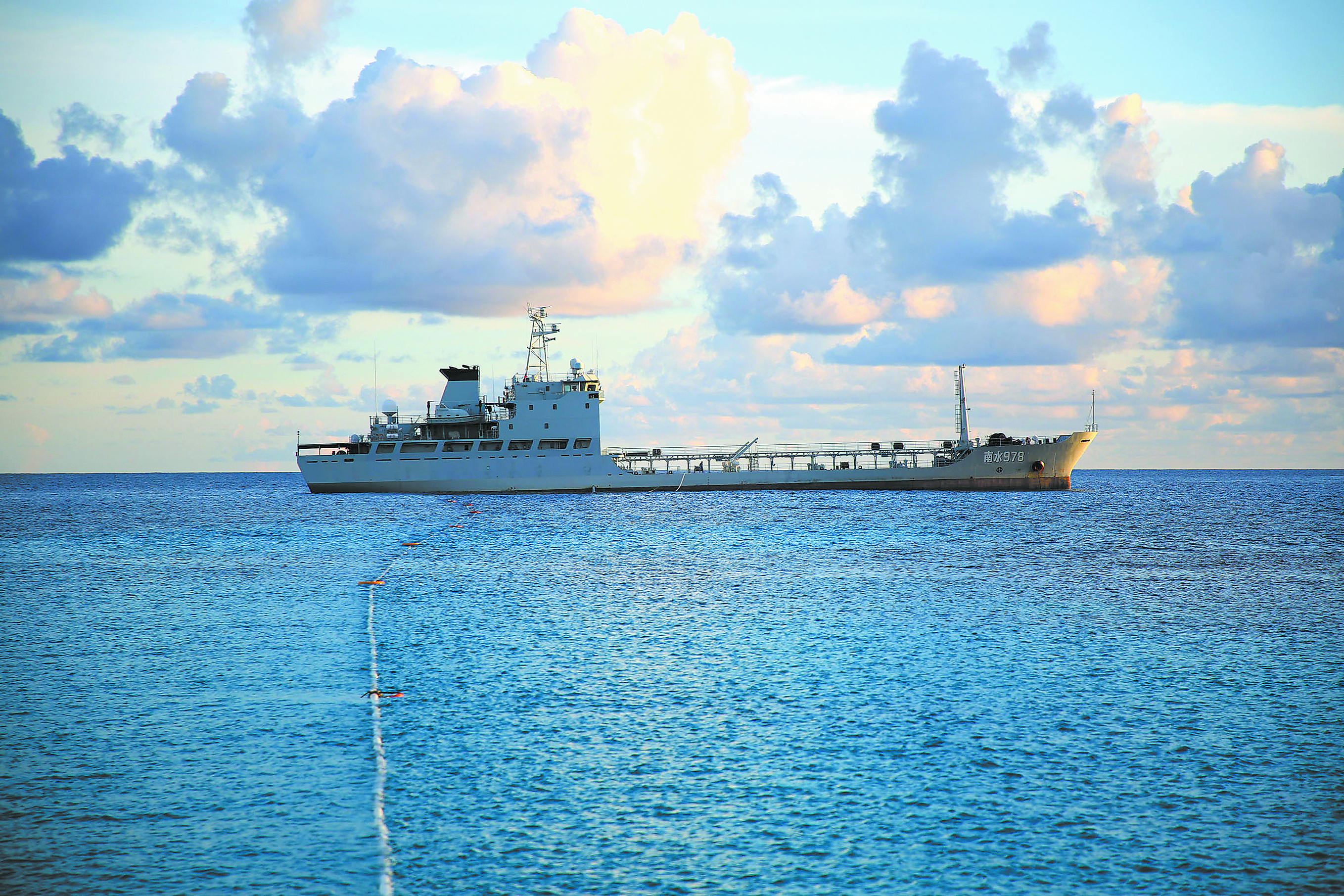 南部戰區海軍某勤務船大隊探索 無碼頭補給 應急保障模式 Mp頭條