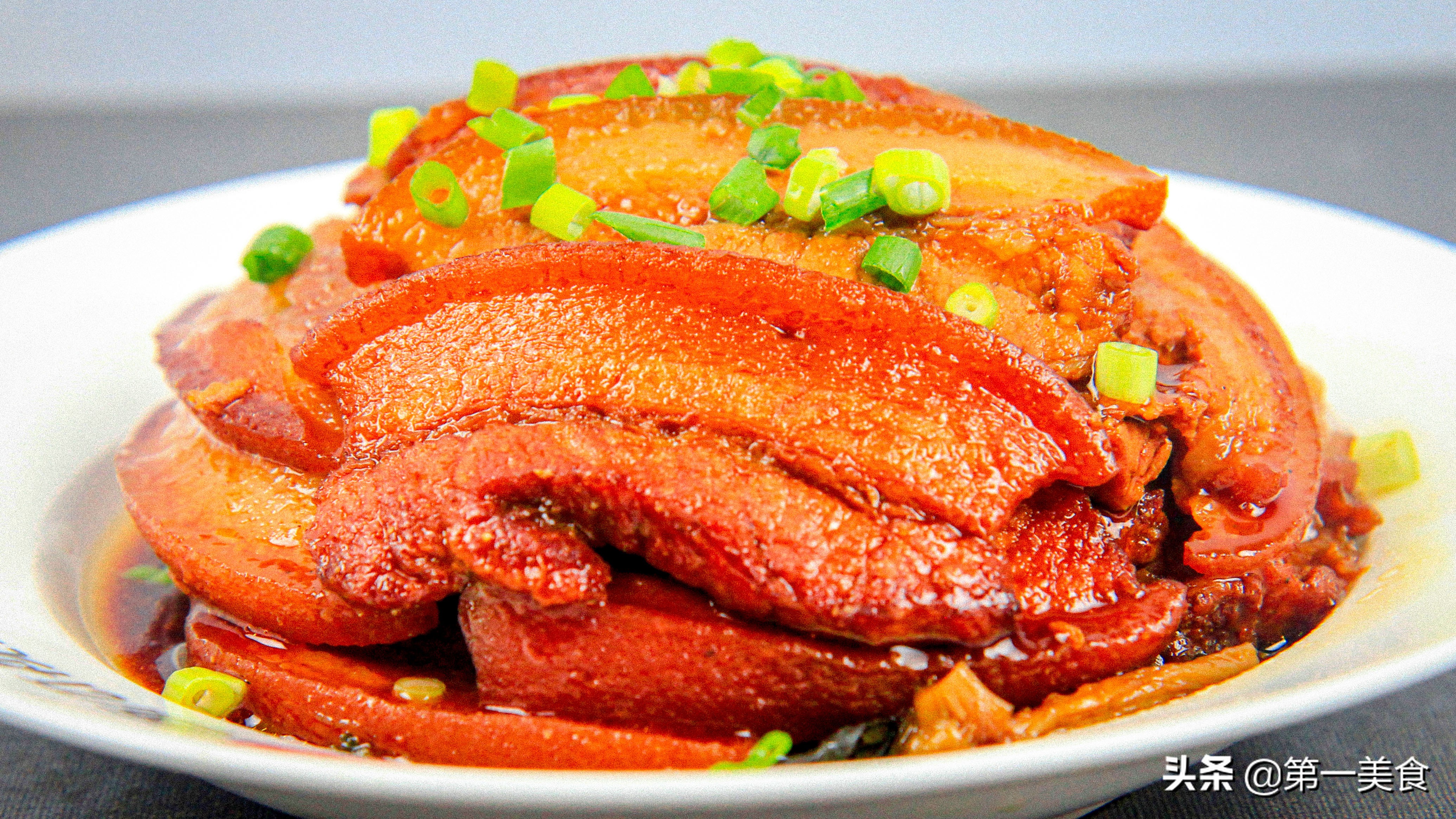 大廚做正宗豫菜“河南條子肉”,出鍋飄香四溢,肥而不膩又入味