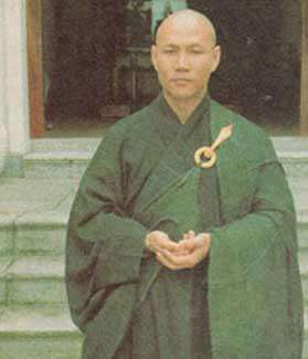 1985年，赵雅芝嫁“龙套男”黄锦燊，痴心10年的黄元申，选择出家