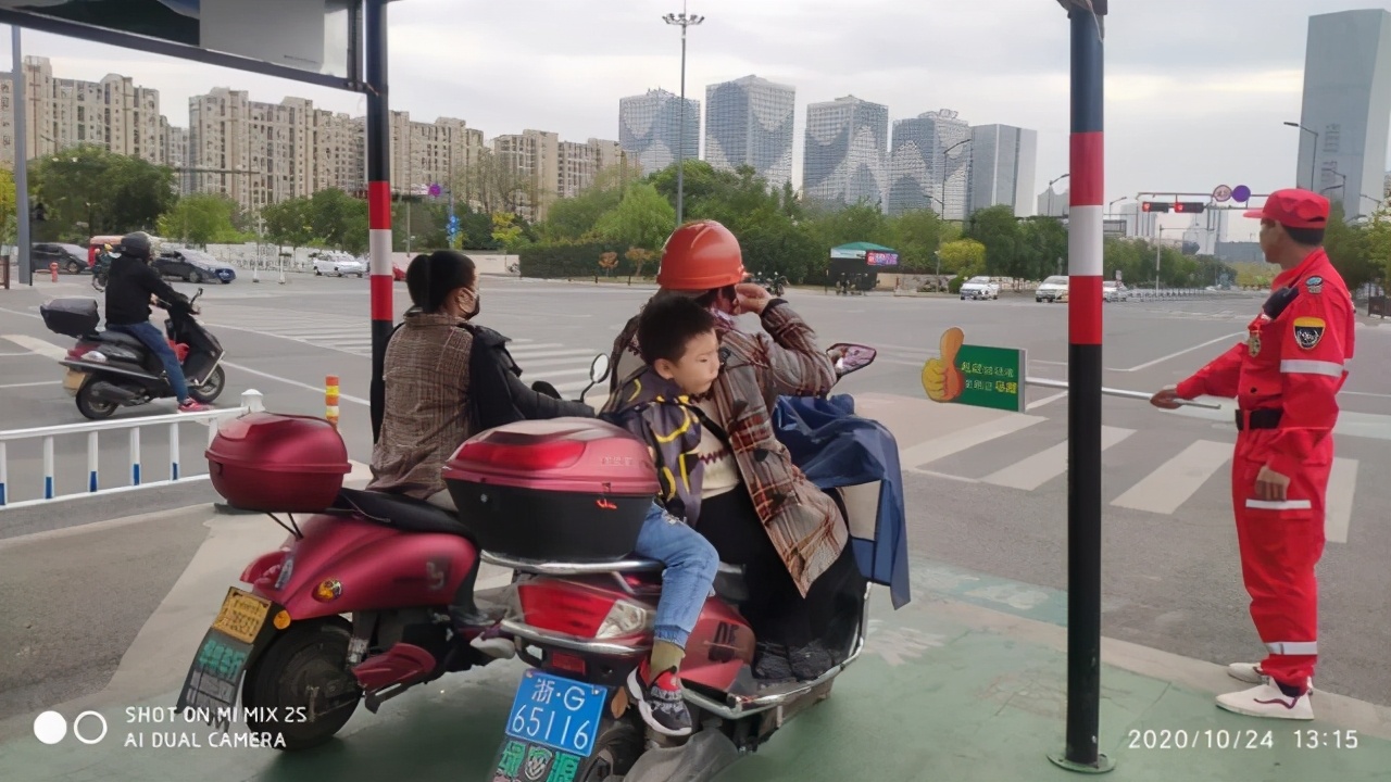 金英勤|新金东人志愿服务队进社区