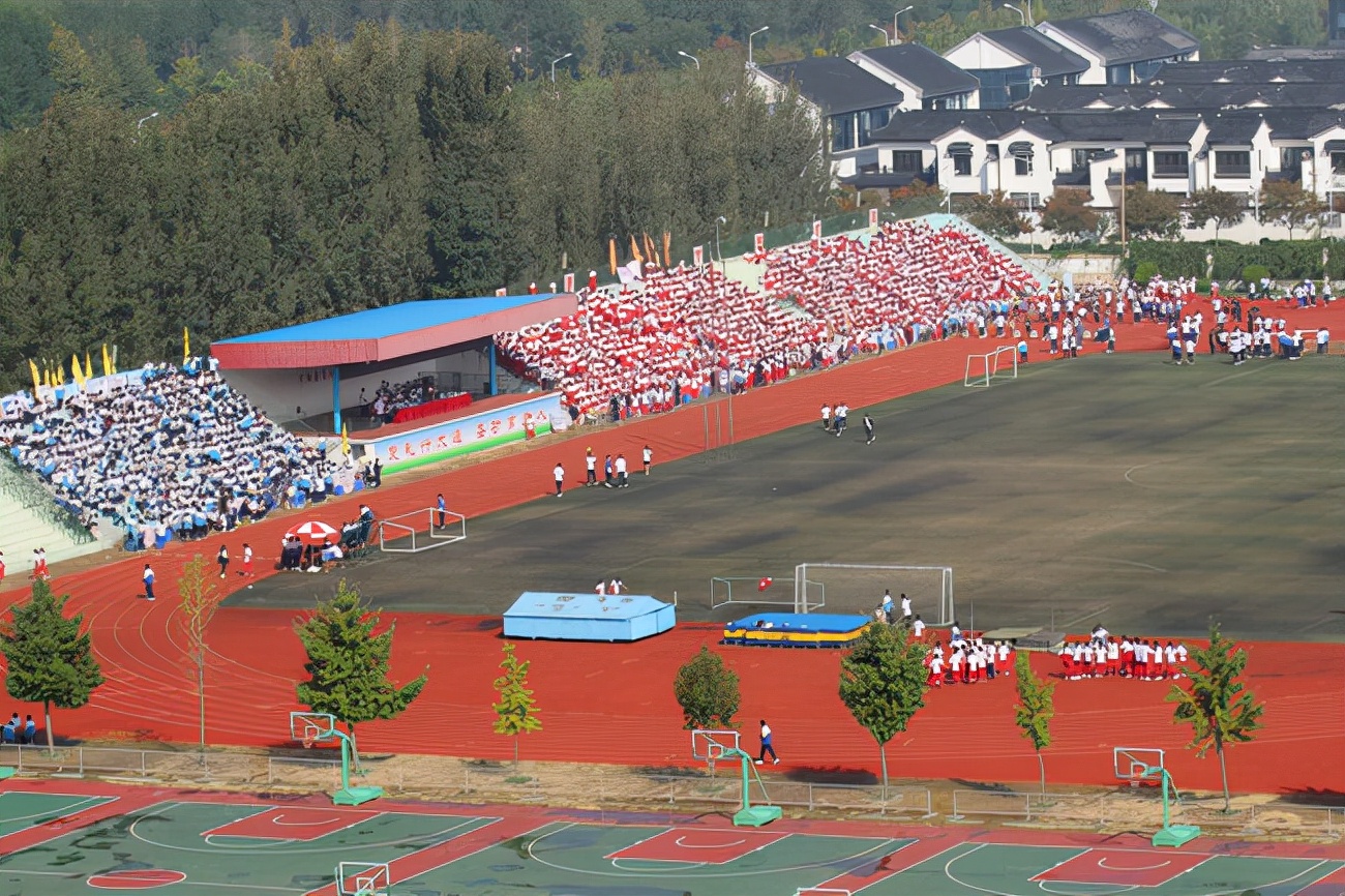 宁阳县复圣中学举行运动会