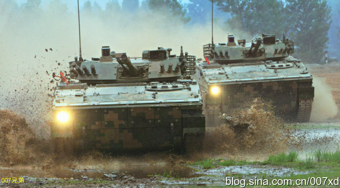 装甲洪流升级换代？官媒曝光的多种新型装甲车辆正在进行测试！