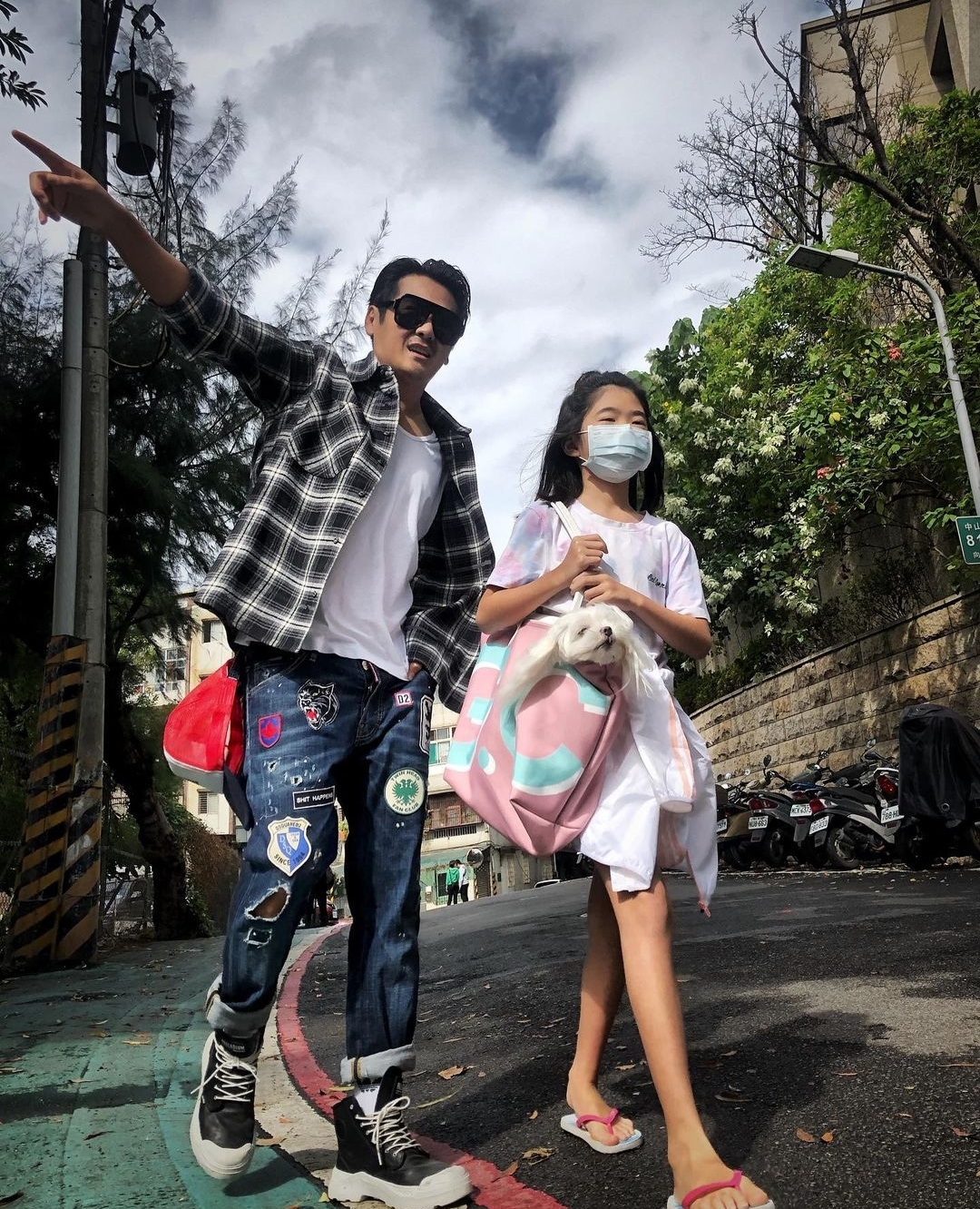 曹格晒照为儿子庆生，13岁Joe长成帅气少年，Grace姐姐可爱出镜