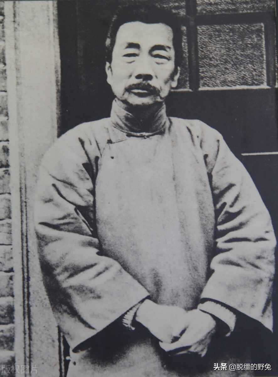 Mr. Lu Xun, a great literary master, the pioneer of modern vernacular