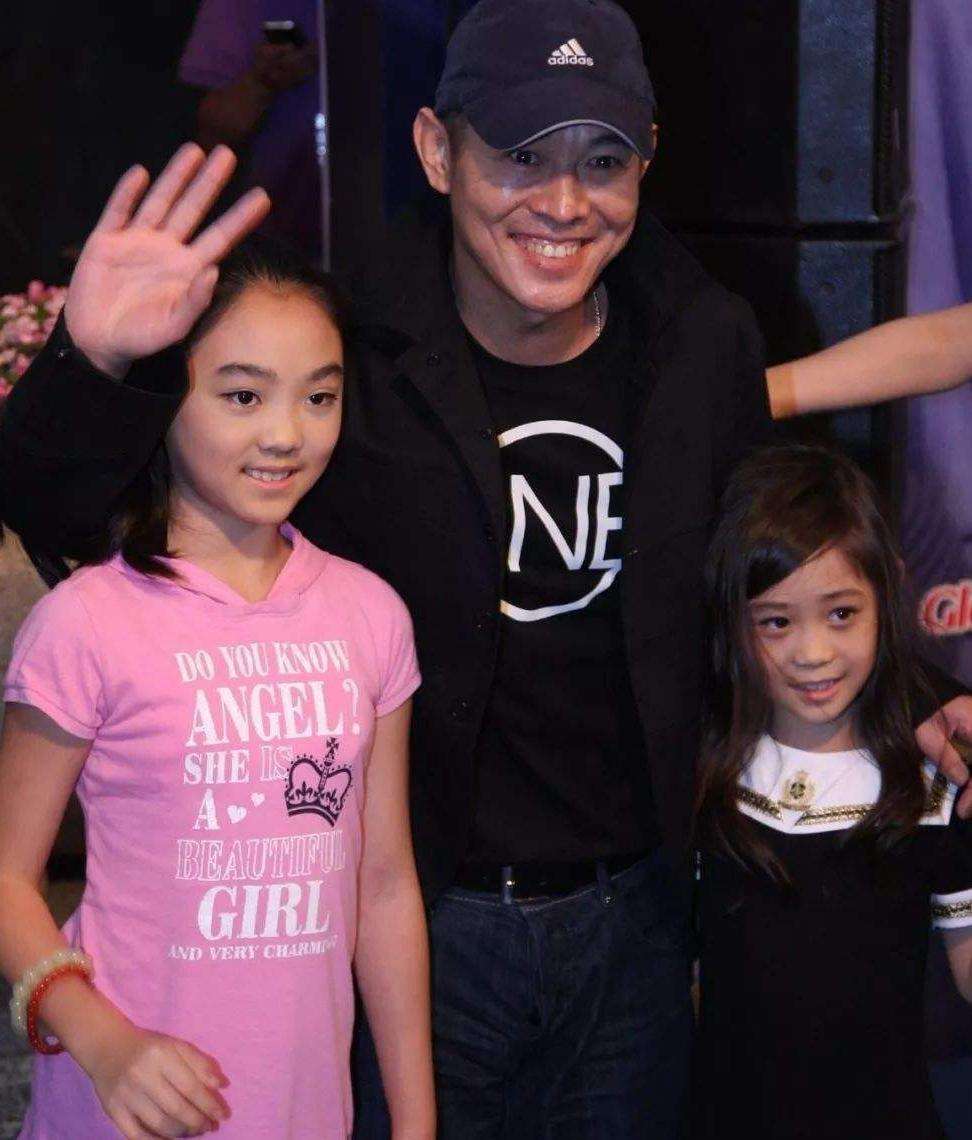 让女儿管自己叫哥哥，说利智是虎妈，李连杰的人生后半场