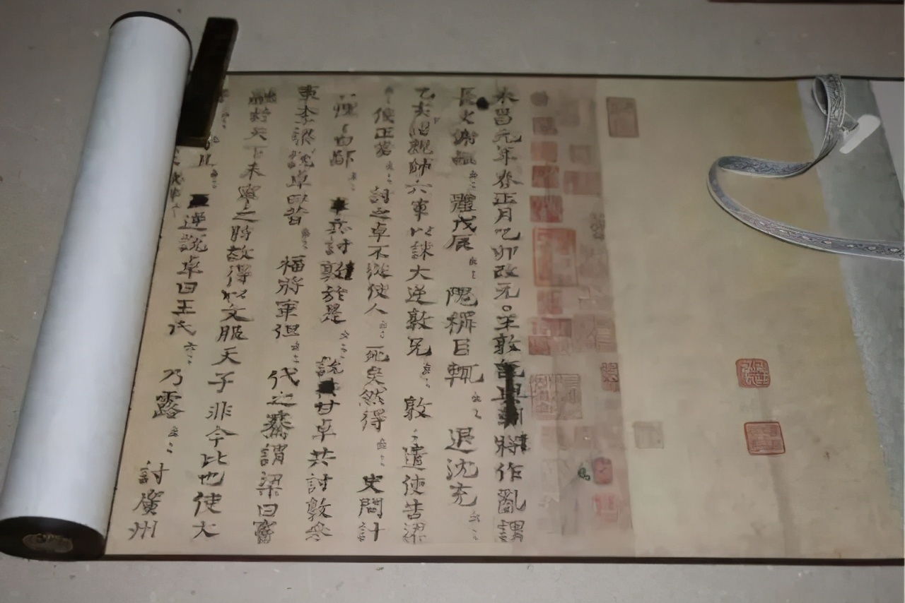 中国古代书籍装帧浅谈 - 资讯咖