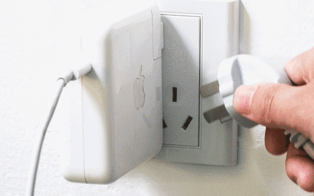 碾压公牛，小米插线板迎来劲敌，玩跨界的插排新品强势来袭