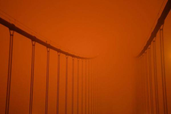 有毒空气笼罩全城，加州宛如末日！极端灾难恐成人类新常态？