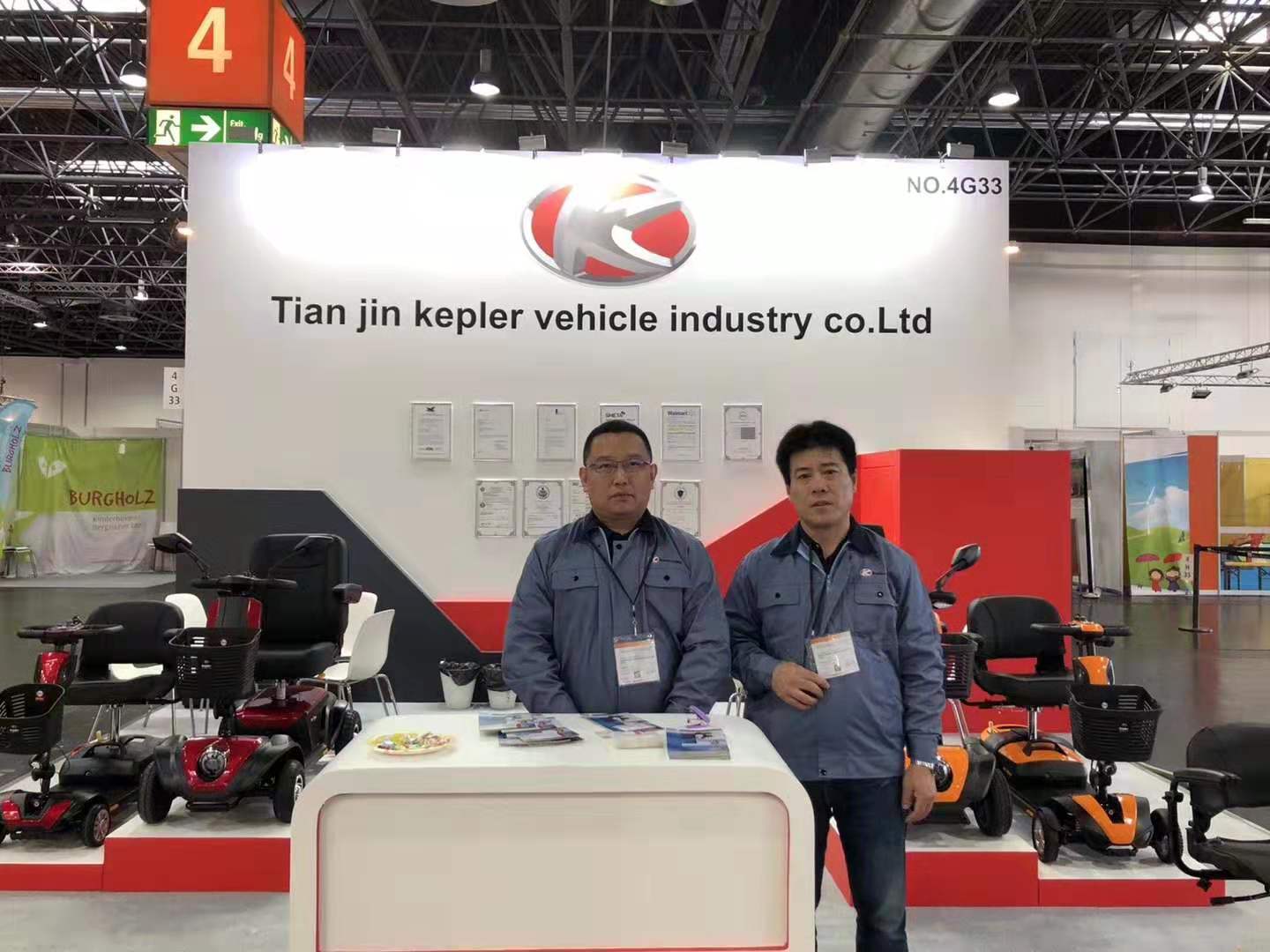 开天乐老年人代步车,参加2019年德国杜塞尔多夫康复展