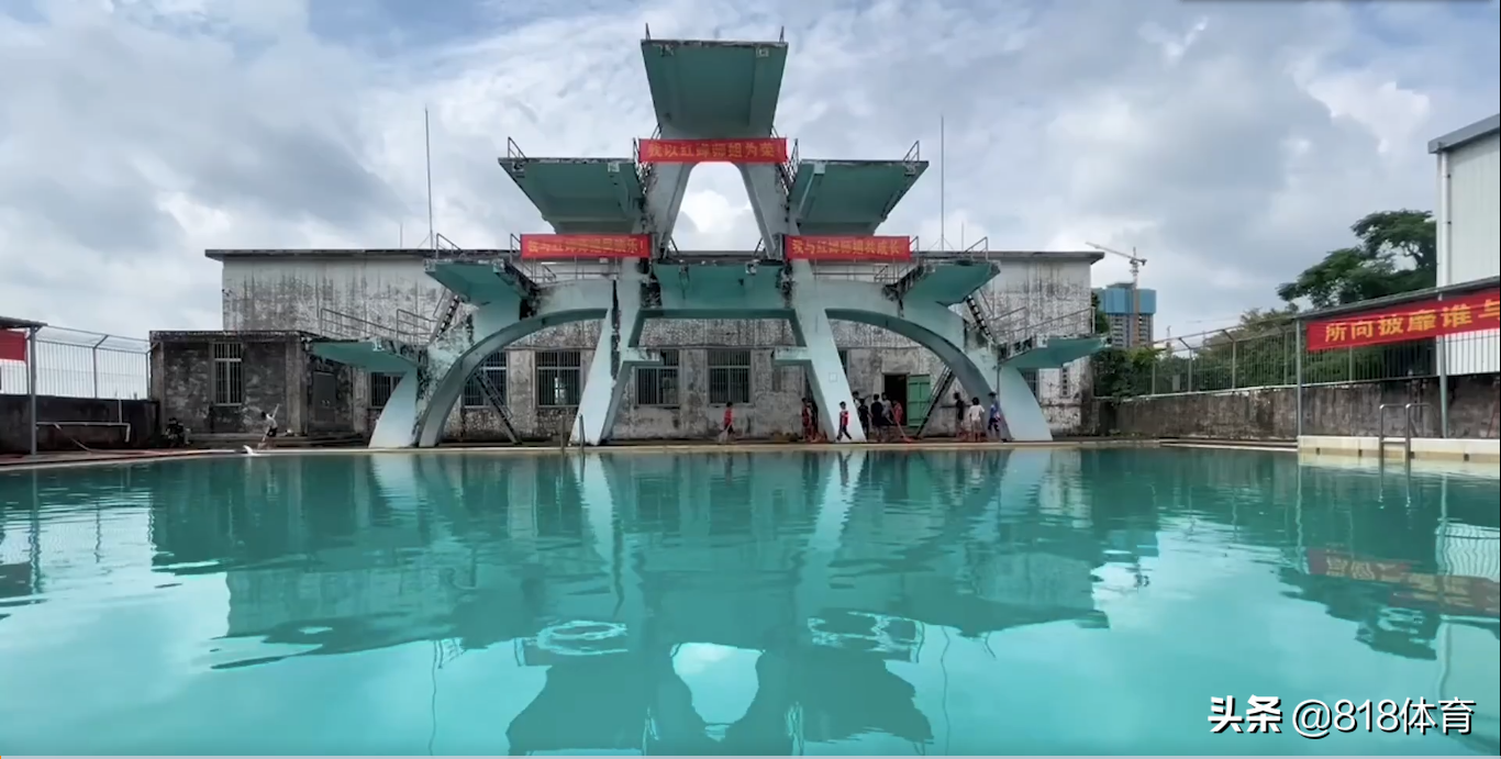 狠角色！全红婵教练：别看她人小个矮 脾气冲在学校没人敢欺负她