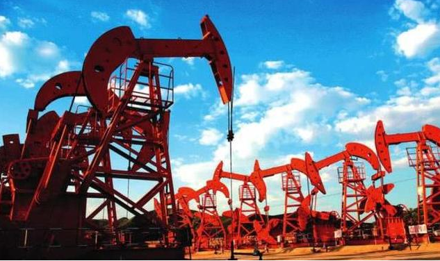 中国新疆玛湖附近的油田，储量12.4亿吨，被网友