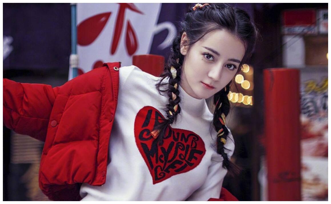 热巴为粉丝证婚，刘昊然给粉丝捐款，看到鞠婧