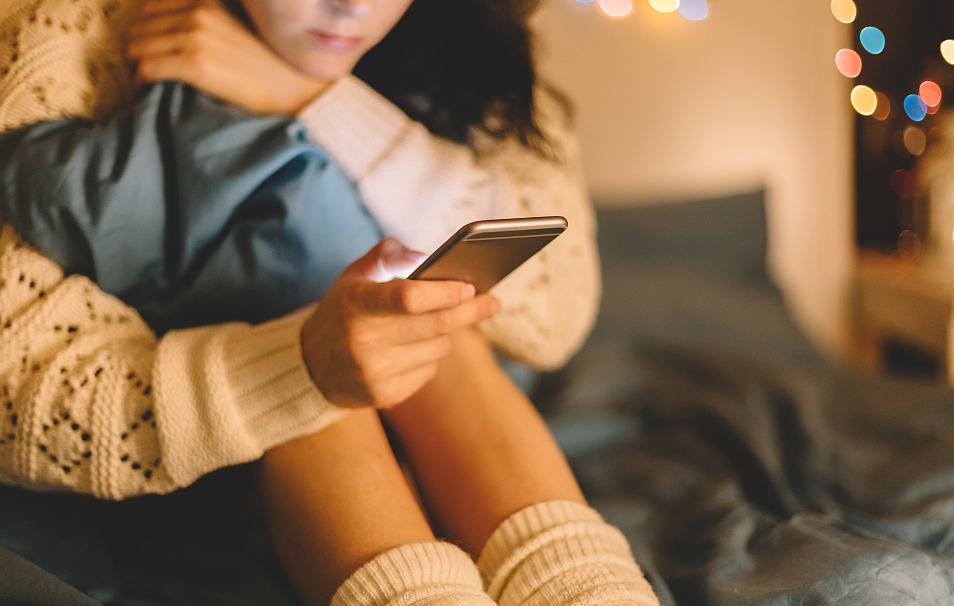 先是日均手机使用时长急速飙升！如何把握好推广的“痛点”？