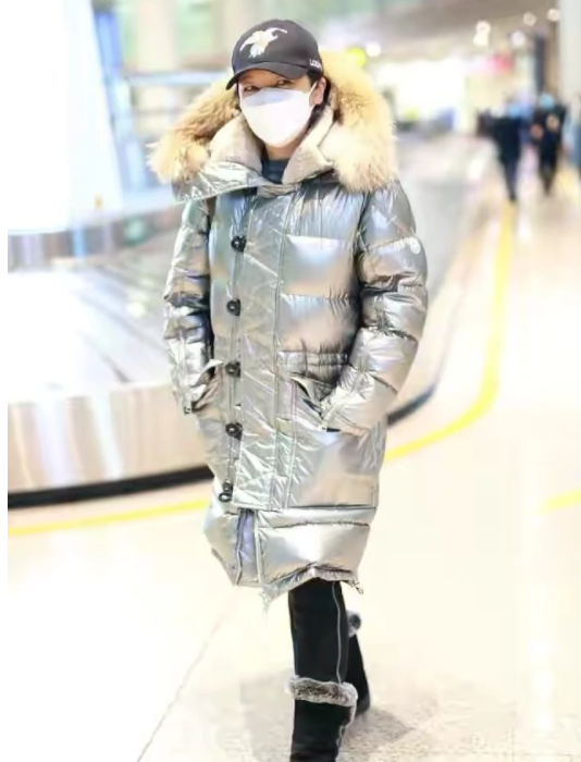 老戏骨江珊罕现身，眼纹明显皮肤松弛显老，手