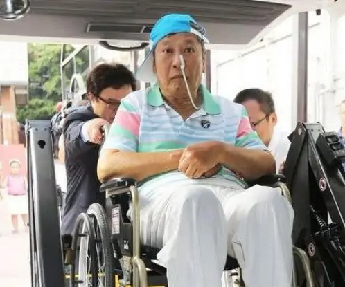 痴呆瘫痪靠救济度日？昔日女神变疯婆子？盘点落魄艺人惨状