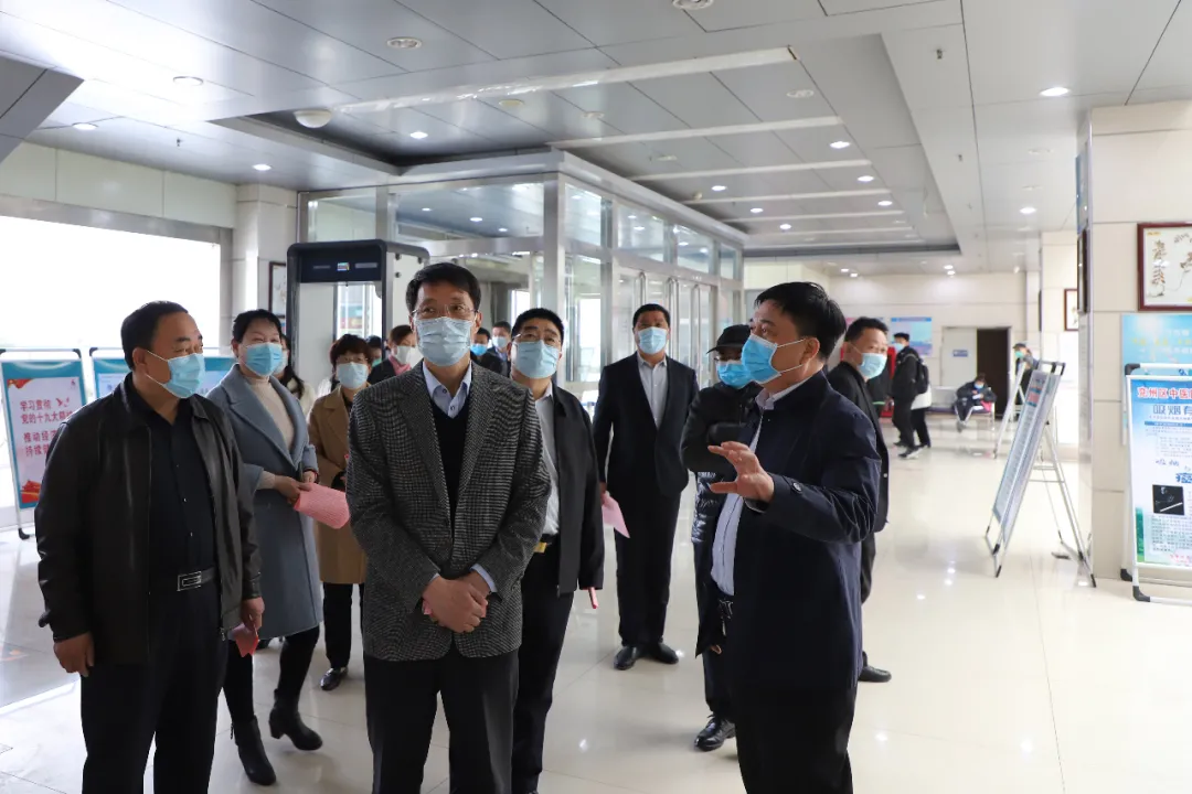 兖州区人大执法检查组来我院开展《中医药法》执法检查