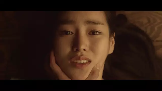 韩国版汤唯，23岁拍“全身出镜”大片，为艺术大胆献身
