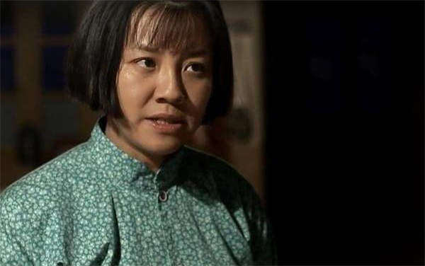 父母爱情：人性之恶，这就是苦出身的江德华反