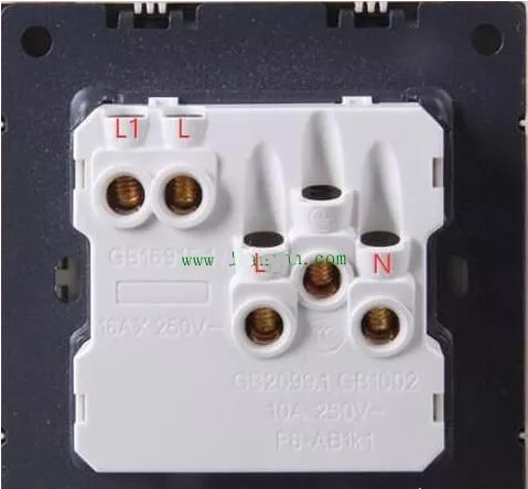 开关背面L、L1、L2各代表什么？火线，零线，地线怎样接？