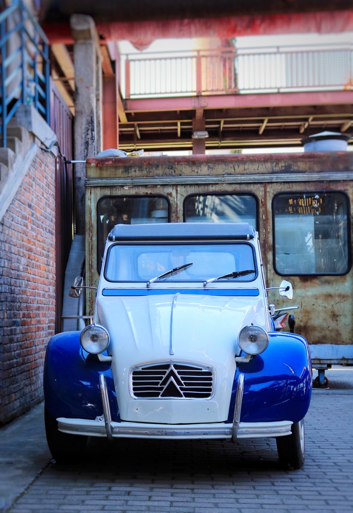 The boreal capital below 14 cameraman camera lens