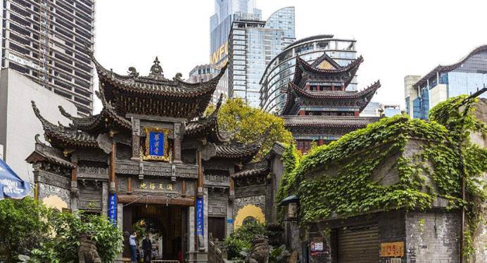 超详细的重庆旅游攻略，吃喝玩乐全都有，带你玩遍重庆
