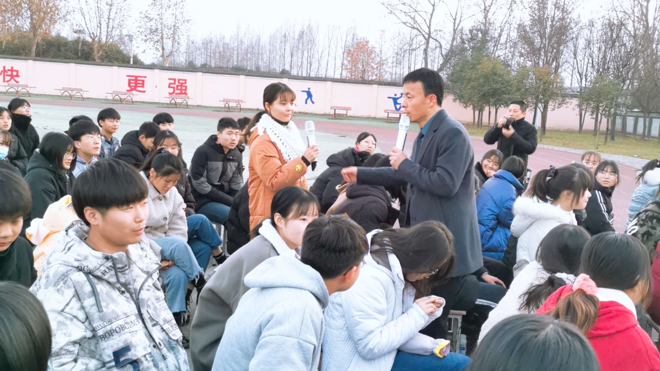 电厂中学高三生们，心理专家胡育君的心理小锦囊请查收