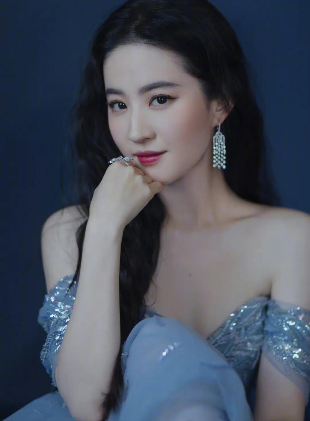 Liu Yifei sexy photo shoot - iNEWS