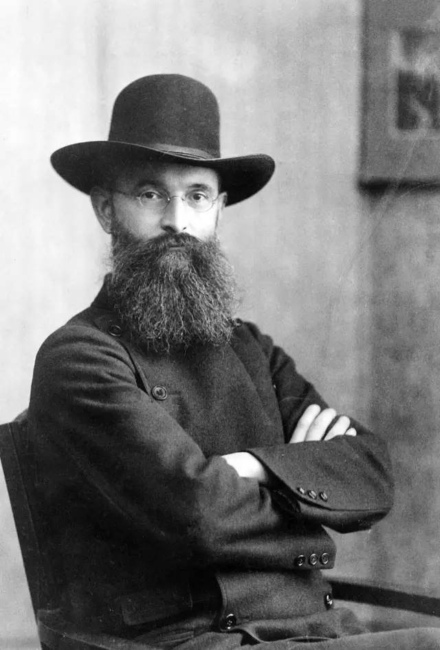 德国少年辍学建百亿跨国集团，花甲失子造就博