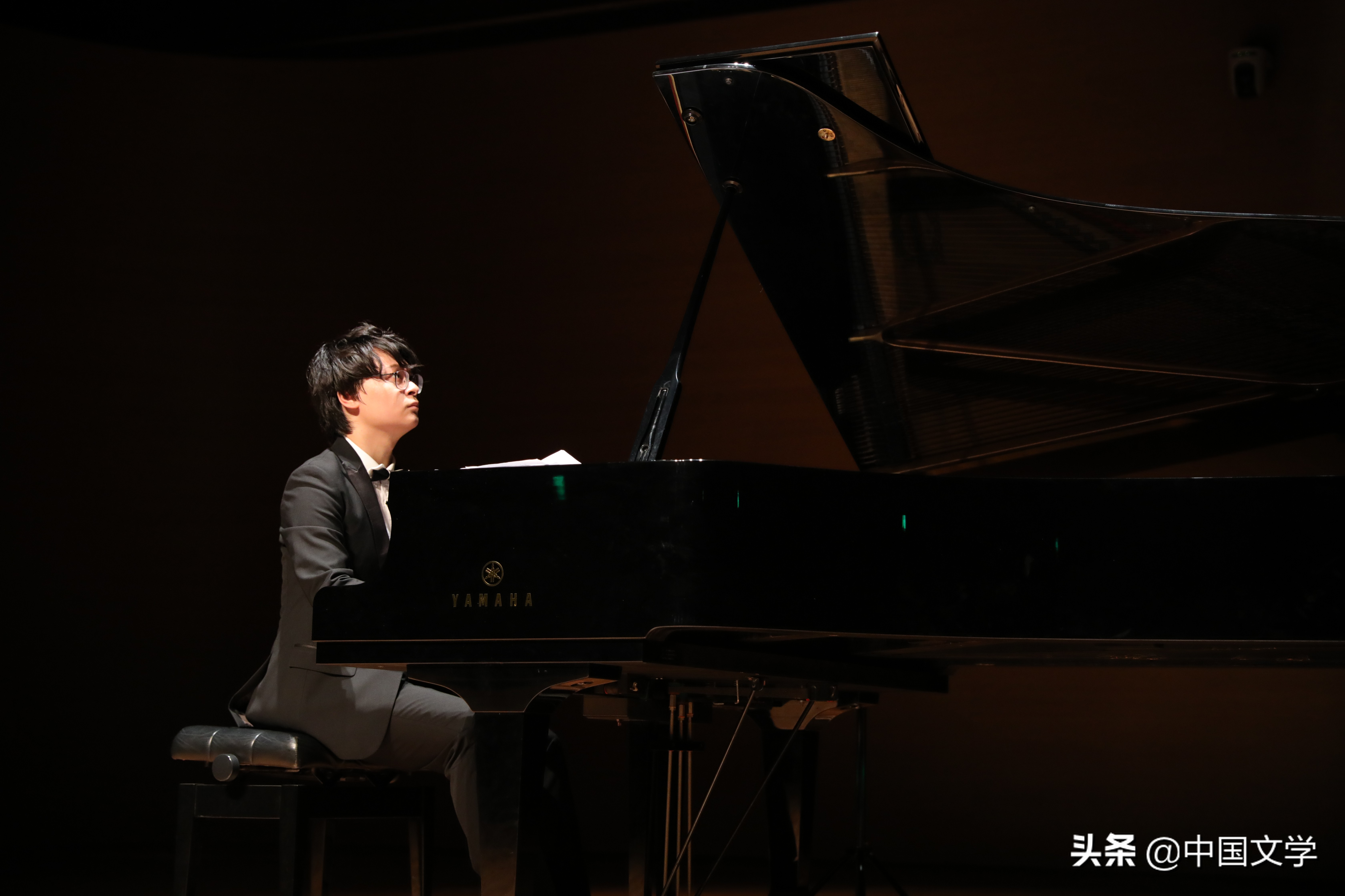 蔡宏博钢琴独奏音乐会在泉州大剧院举行