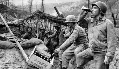 抽烟喝酒无一不缺，被称为少爷兵的美军，打起