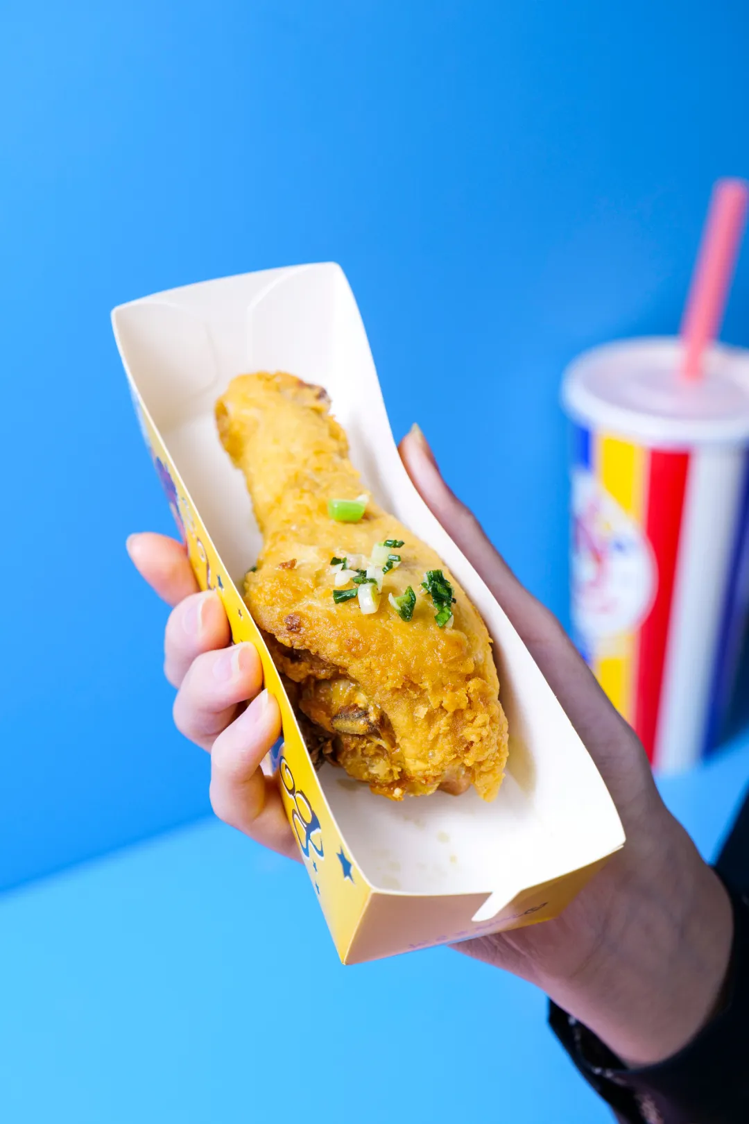 年销3400W根，美国来的拉拉拉丝Hotdog，​专门“欺负”小姑娘