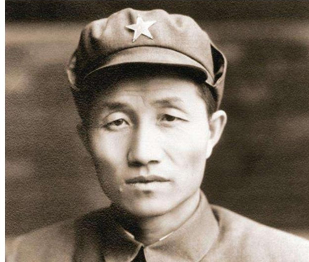 1934年，山西私盐贩救3000红军，建国后军长6次全