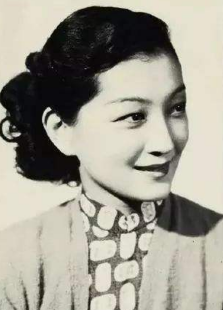 民国才女余美颜，写下日记《摩登情书》，28岁去