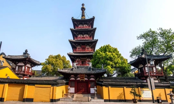 寒山寺：因《楓橋夜泊》而出名，是著名的祈福勝地