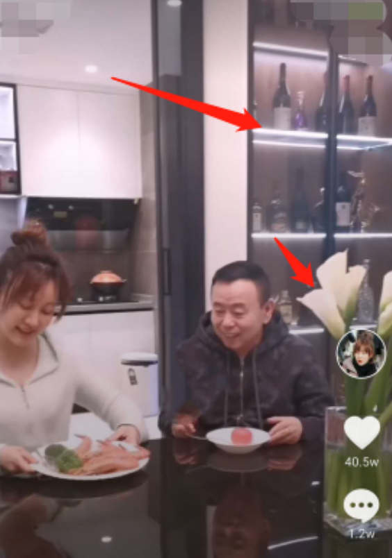 潘长江的豪宅曝光，住着这么大的家，六十多岁依然童心未泯
