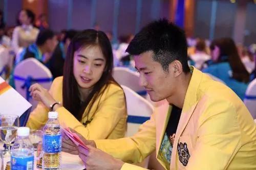 王适娴的故事：羽坛女神，17岁与谌龙私定终身，为爱情主动求婚