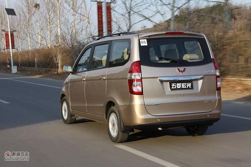 秋名山神车续写江湖神话，五菱宏光竟然靠这款车销量夺冠