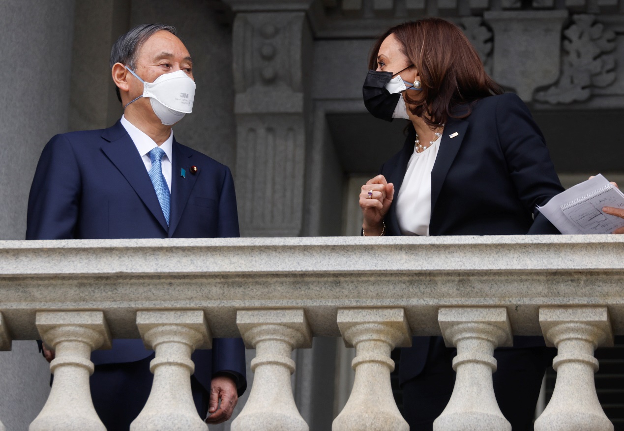 是有意還是無心？ 日美會談的尷尬：美方戴兩層口罩，菅義偉更用心