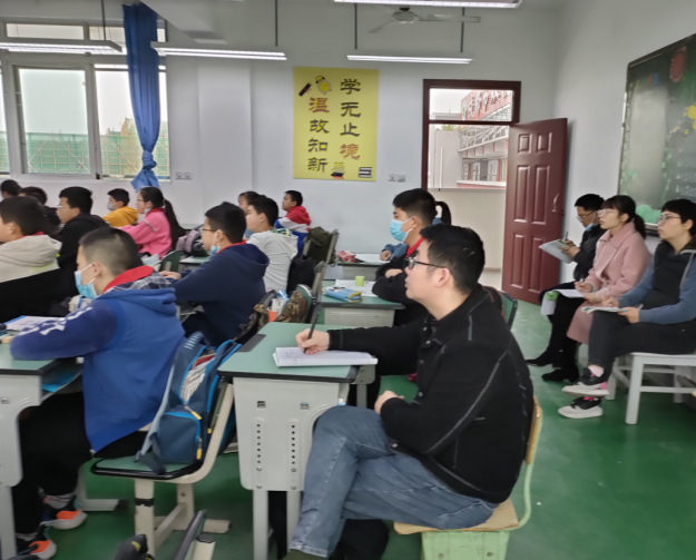 双流区彭镇小学严建琼名师工作室三月活动简报