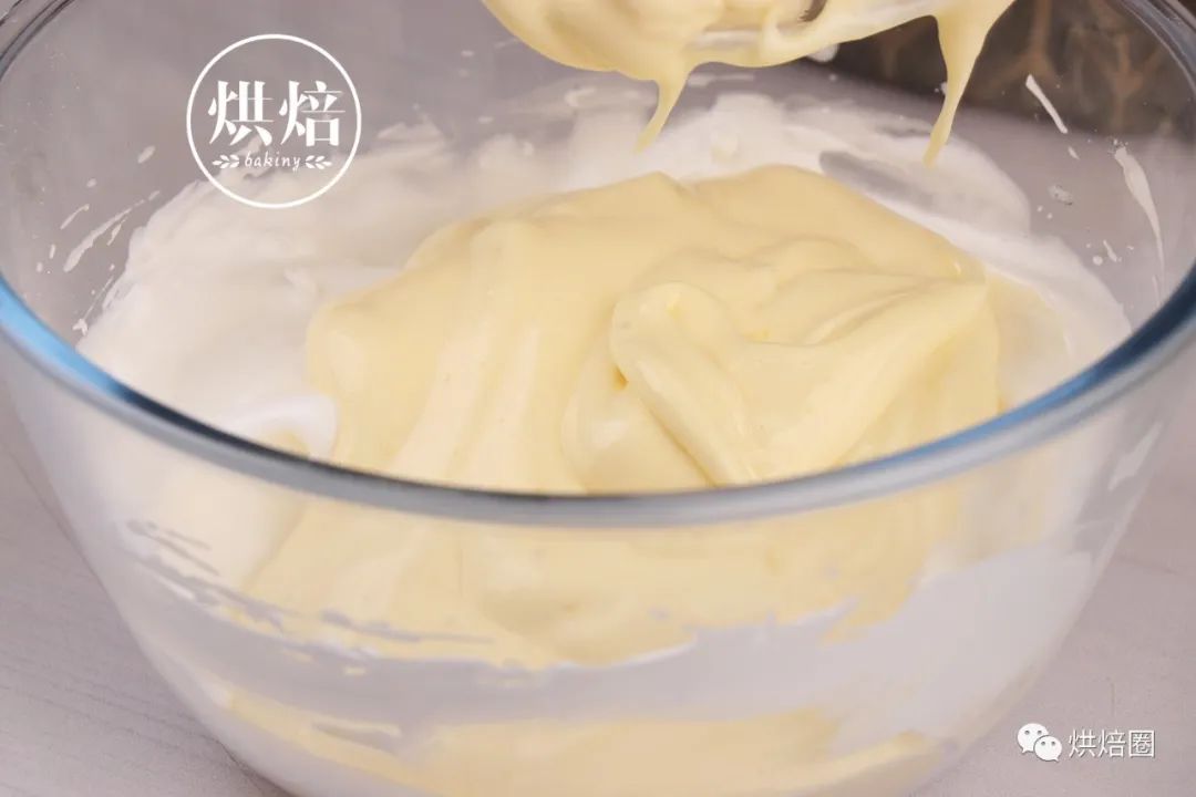 家里小孩最喜欢的酸奶蛋糕砖 夏天吃一点都不腻 冰冰凉 超过瘾