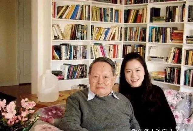 结婚15年，为什么翁帆一直没生孩子？98岁杨振宁的解释道出原因