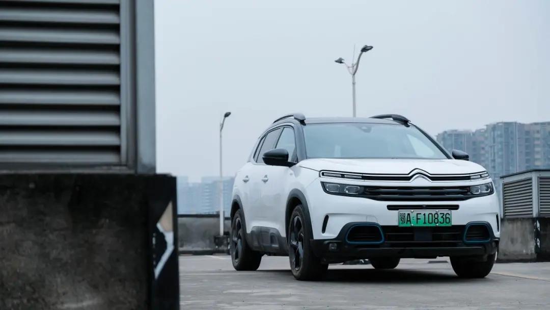 性能堪比3.0T，这台20来万的合资插混SUV值得买