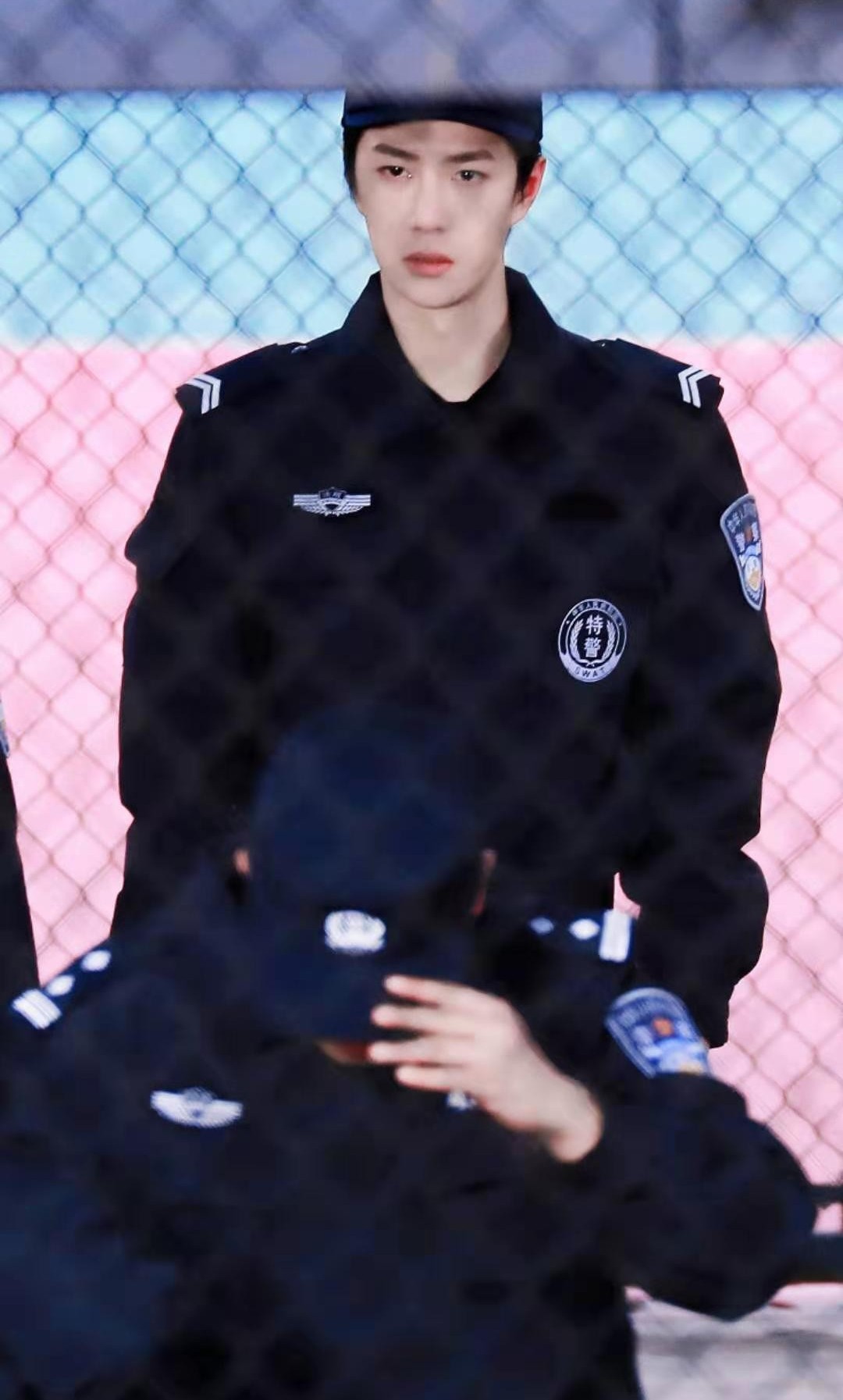 天天向上|新一期《天天向上》王一博法警训练太飒了 又圈一波粉