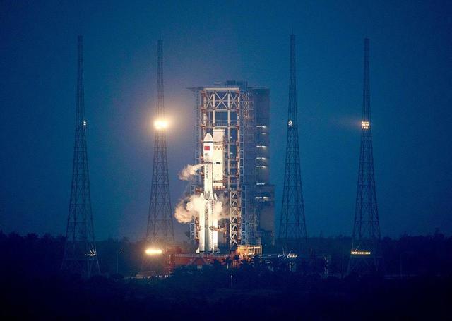 ����ֻ������һ��ͷ����Ϊɶ�����ƽ�����ʹ�ҹ��ռ�վ�а�������