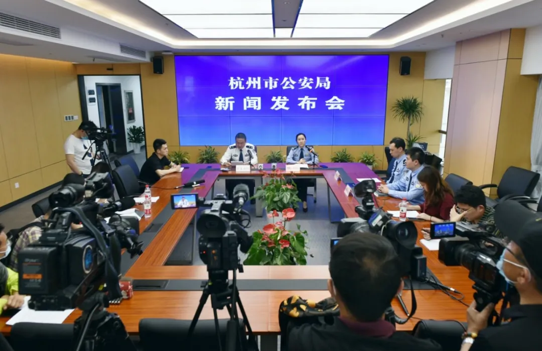 毛骨悚然，有女孩为赚毒资组织卖淫，杭州警方