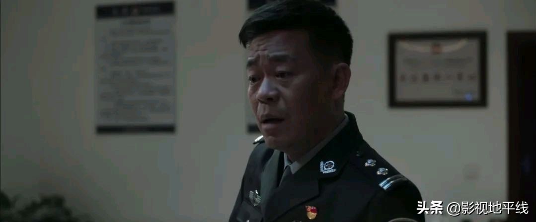 《扫黑风暴》里“不务正业”的两位配角，演技