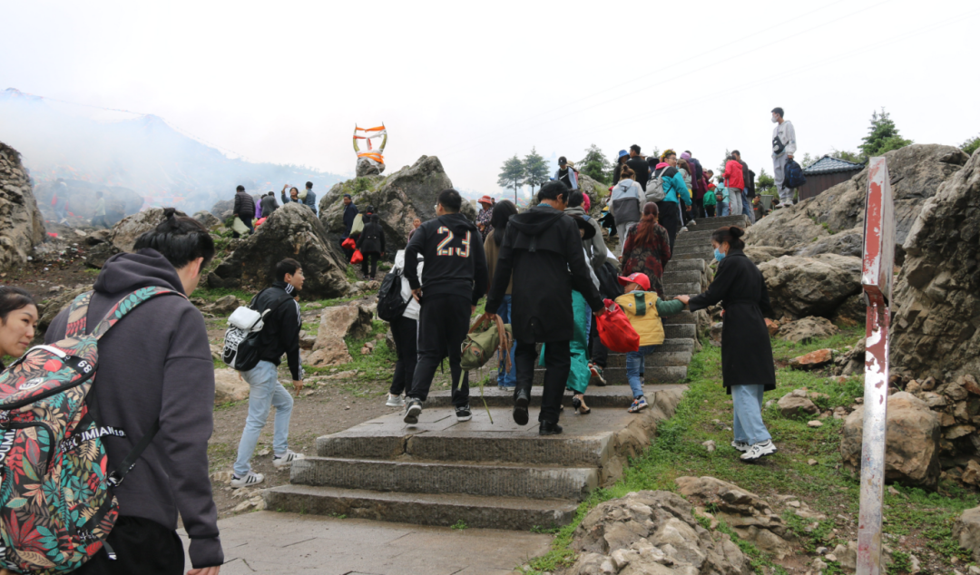 【网络中国节•端午】人人人！端午小长假冶力关大景区迎来旅游高峰